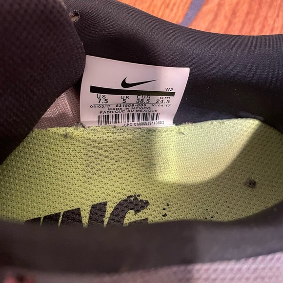 Nike free run sneakers women’s size 7.5 - Picture 4 of 5